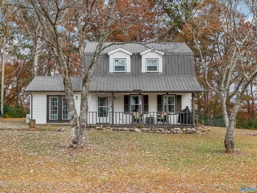 1722 Memory Lane Nw, Hartselle, AL 35640 - Image #2