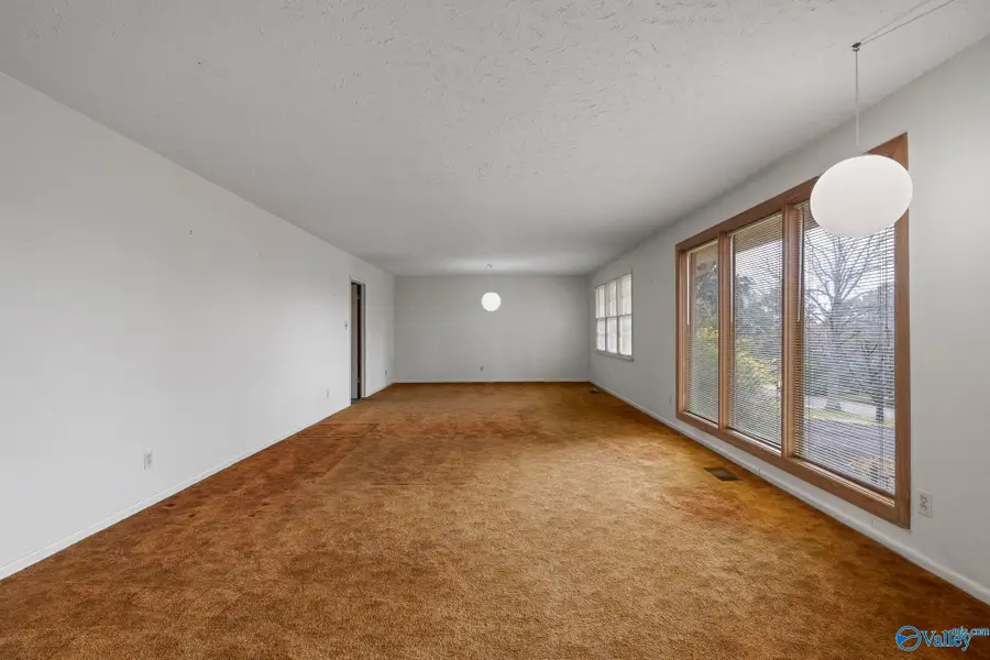 8103 Camille Drive Se, Huntsville, AL 35802 - Image #2