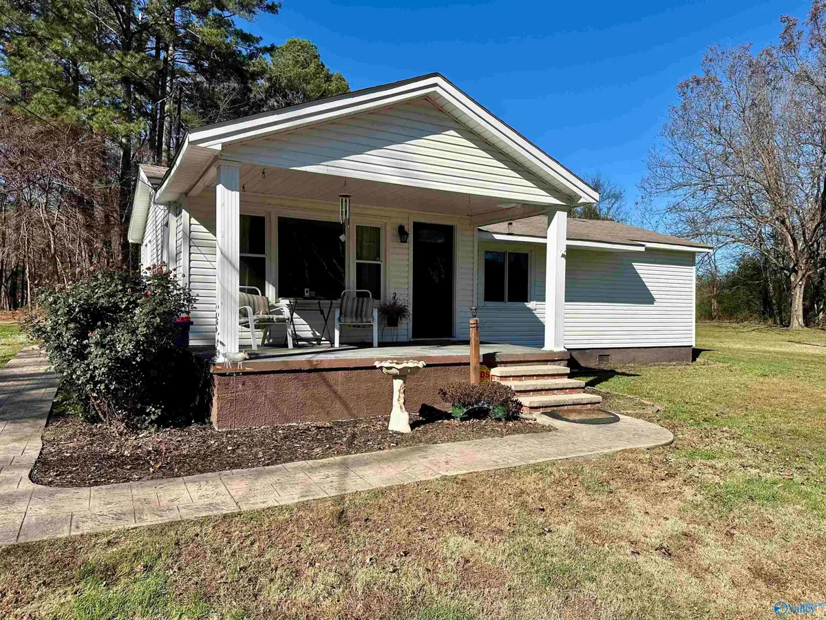 28 Woodard Pvt Drive, Laceys Spring, AL 35754 - Image #1