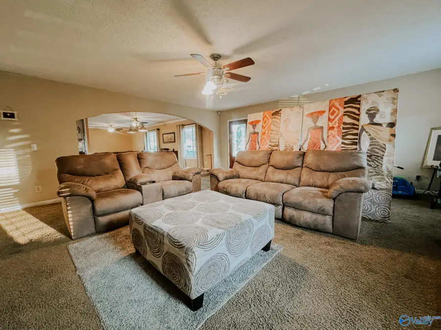 77 Greenvale Drive, Oxford, AL 36203 - Image #3