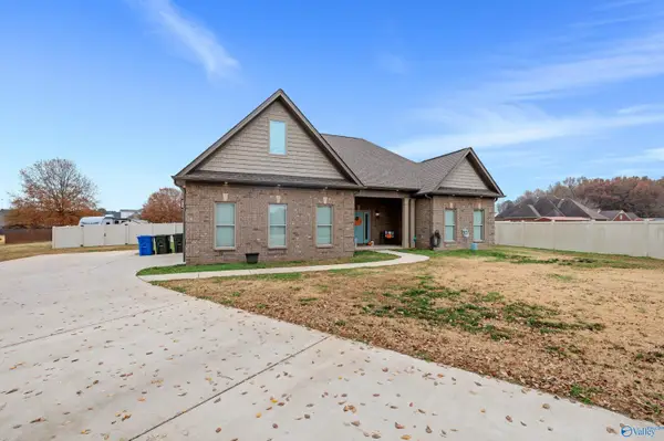 17338 Noble Circle, Athens, AL 35611