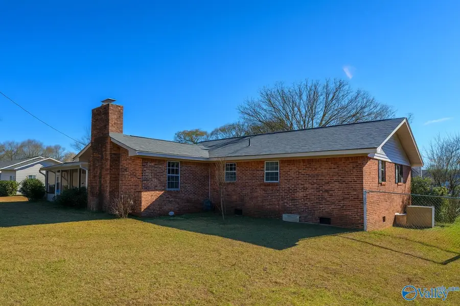 1007 Julian Avenue, Albertville, AL 35950 - Image #2