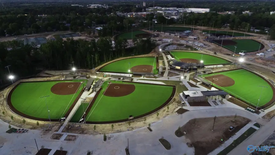 1007 Julian Avenue, Albertville, AL 35950 - Image #3