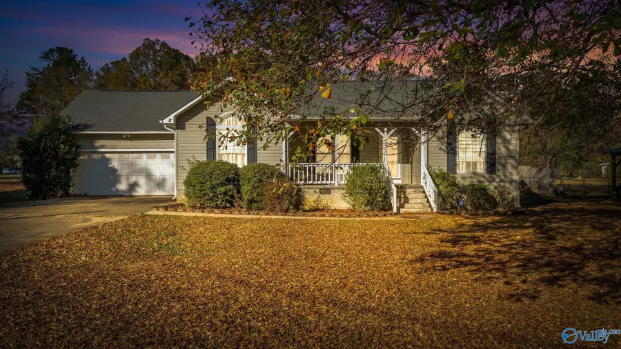 5820 Morris Avenue, Hokes Bluff, AL 35903 - Image #2