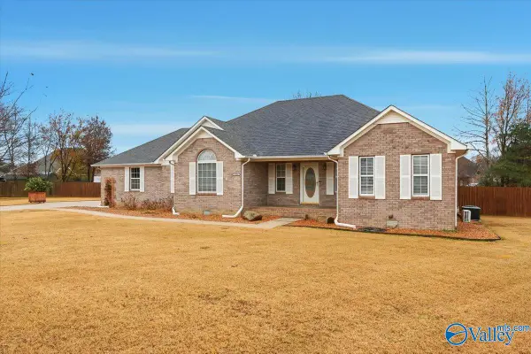 27088 Randal Circle, Athens, AL 35613