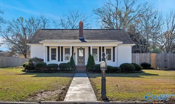 600 SE Hickory Street, Hartselle, AL 35640