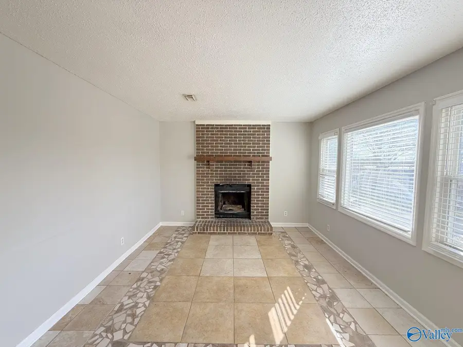 2901 Cochise Circle Nw, Huntsville, AL 35810 - Image #3