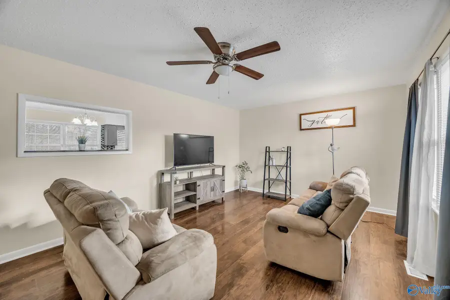 3120 Adonna Drive Nw, Huntsville, AL 35810 - Image #2