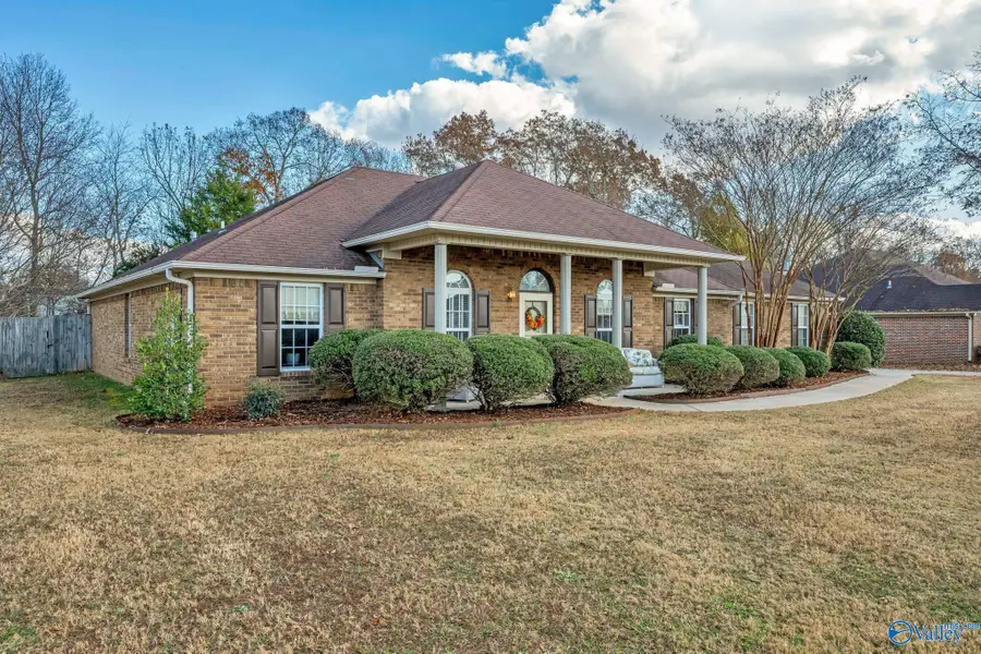 109 Rain Oak Drive, Harvest, AL 35749 - Image #2