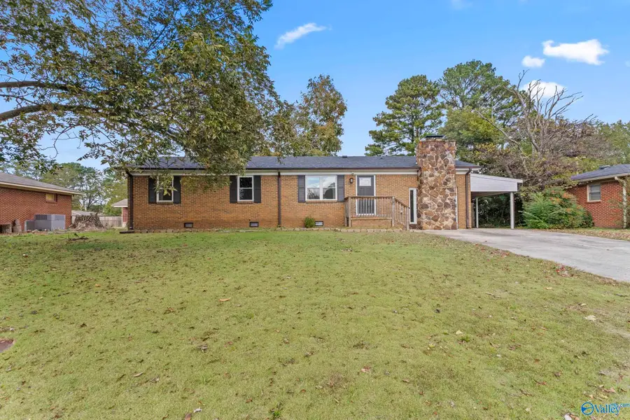 314 Larkwood Drive Sw, Decatur, AL 35601 - Image #2