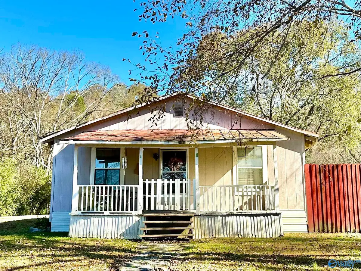 140 Happiness Drive, Scottsboro, AL 35768 - Image #1