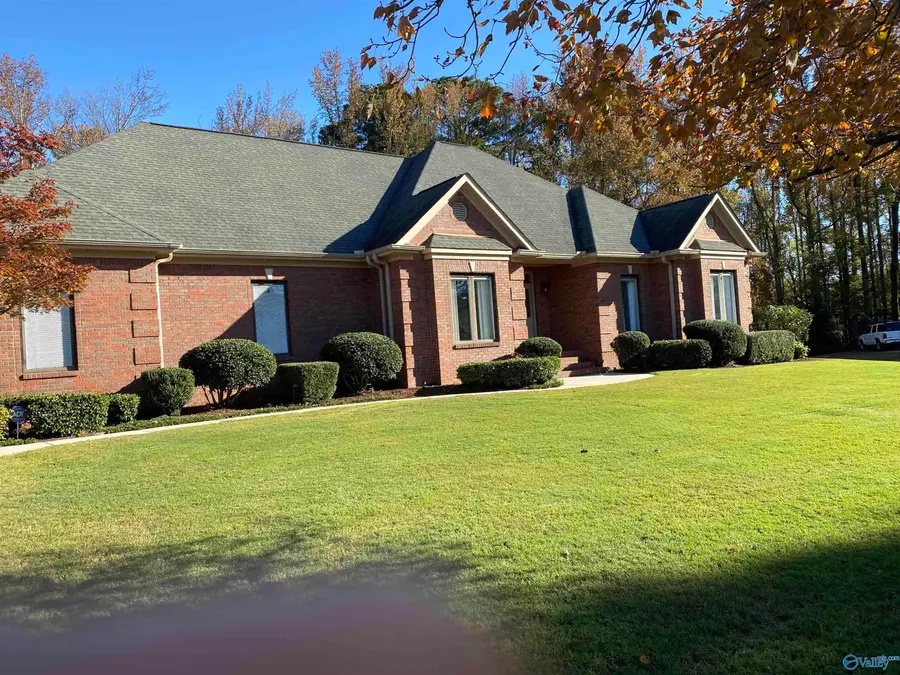 119 Woods End Road, Huntsville, AL 35806 - Image #2