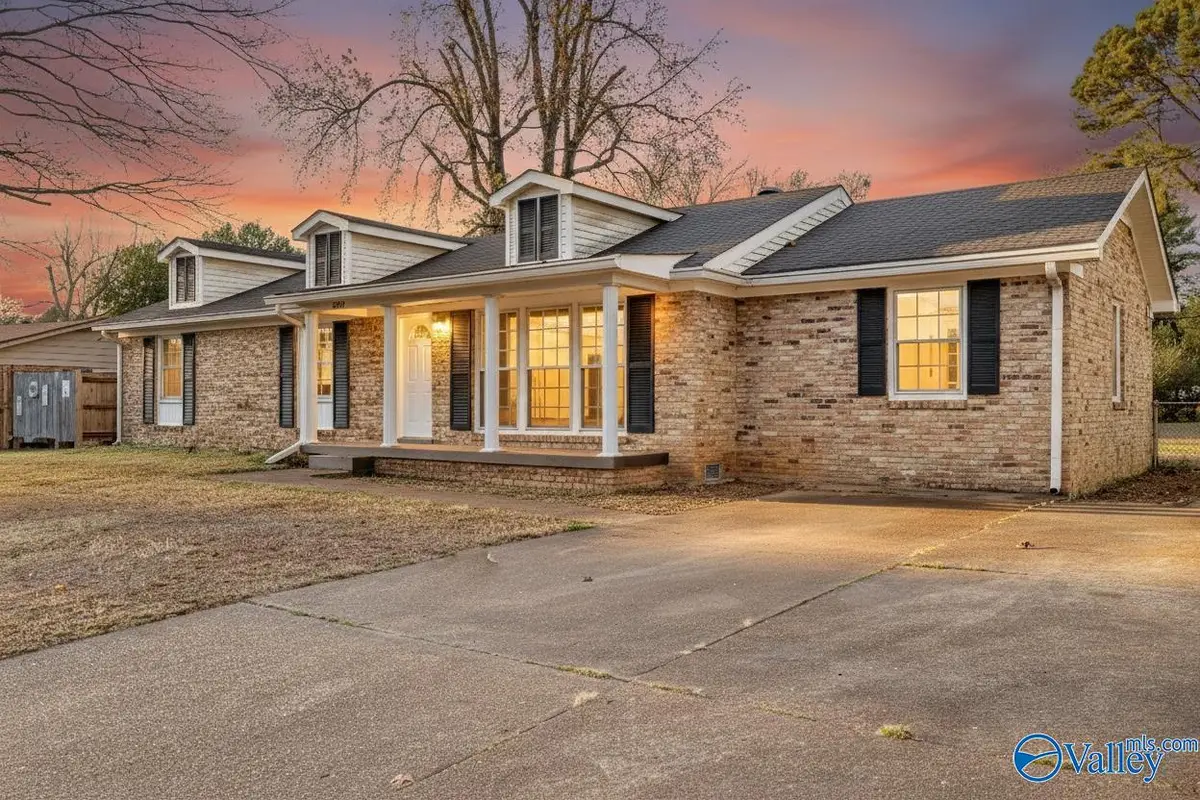 3910 NW Shamrock Drive, Huntsville, AL 35810 - Image #1