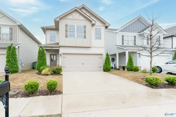 7211 Elmcroft Avenue Nw, Huntsville, AL 35806