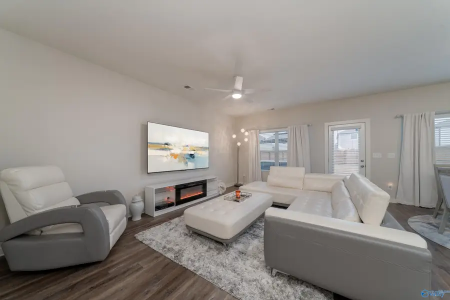 7211 Elmcroft Avenue Nw, Huntsville, AL 35806 - Image #3