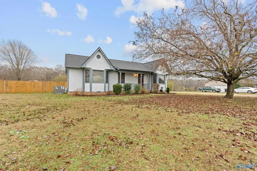 102 Mandy Drive, Hazel Green, AL 35750 - Image #2