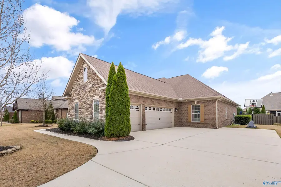3030 Laurel Cove Way, Gurley, AL 35748 - Image #2