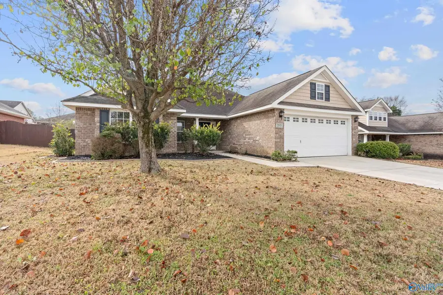 2511 Slate Drive Sw, Huntsville, AL 35803 - Image #2