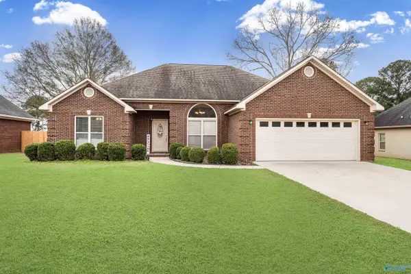 1304 Gypsy Trail Sw, Hartselle, AL 35640