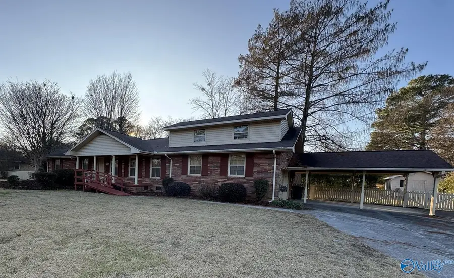 10022 SE Hampshire Drive Se, Huntsville, AL 35803 - Image #2