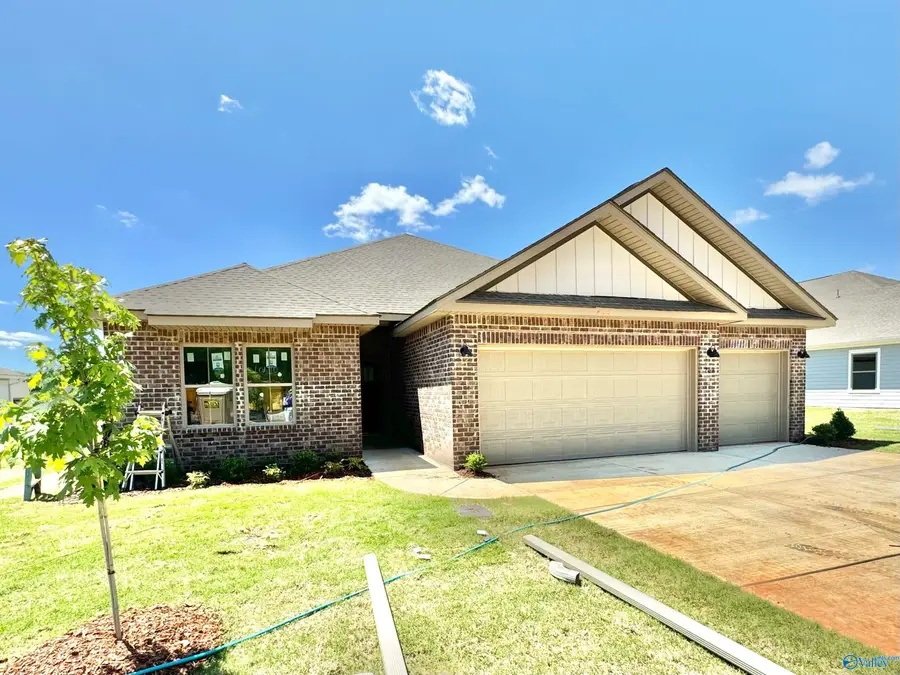 16896 Whispering Pines, Athens, AL 35611 - Image #2