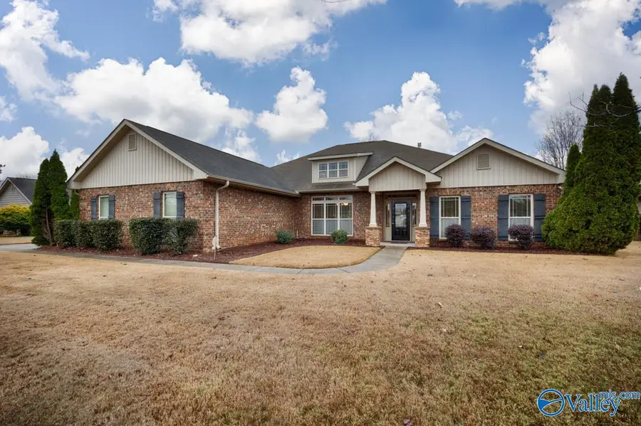 622 Summer Cove Circle, Madison, AL 35757 - Image #2