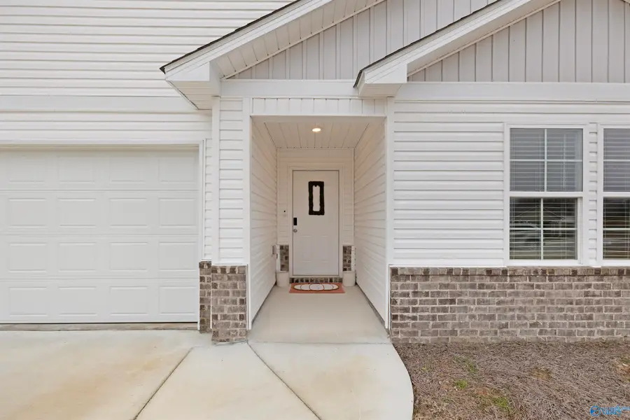 306 Pointer Drive, Albertville, AL 35950 - Image #3