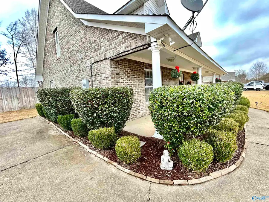 21727 Pinebrook Drive, Athens, AL 35614 - Image #2