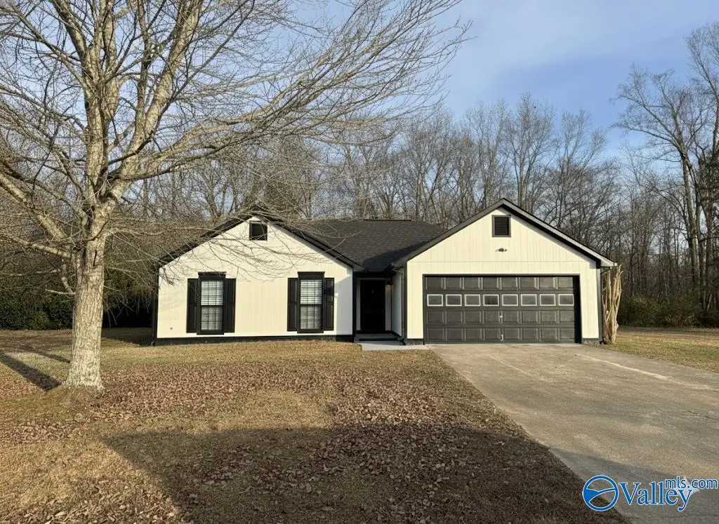 205 Nina Pearl Drive, Huntsville, AL 35811 - Image #1