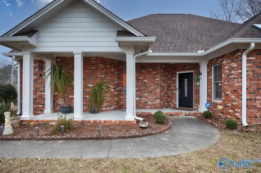 70 Cardinal Drive, Guntersville, AL 35976 - Image #3