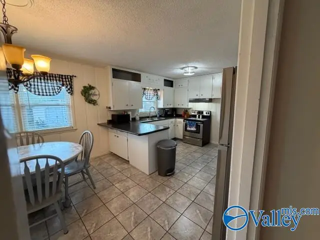 204 Wheeler Street Nw, Hartselle, AL 35640 - Image #3