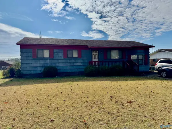 611 Clearview Street Sw, Decatur, AL 35601