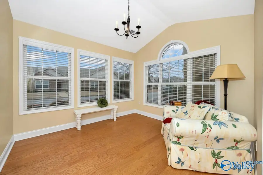 55 Moore Farm Circle Nw #55, Huntsville, AL 35806 - Image #3