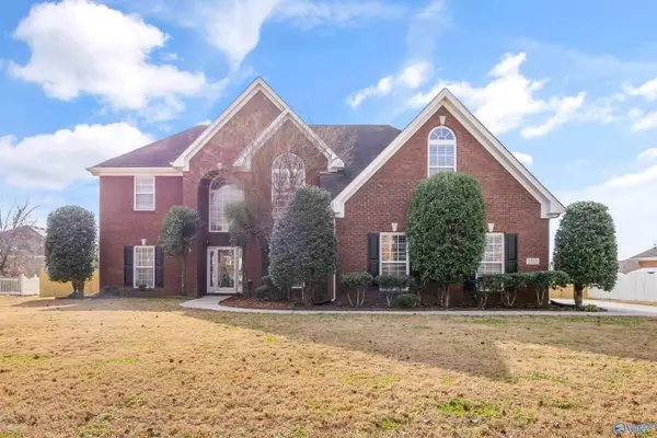 130 River Walk Trail, New Market, AL 35761