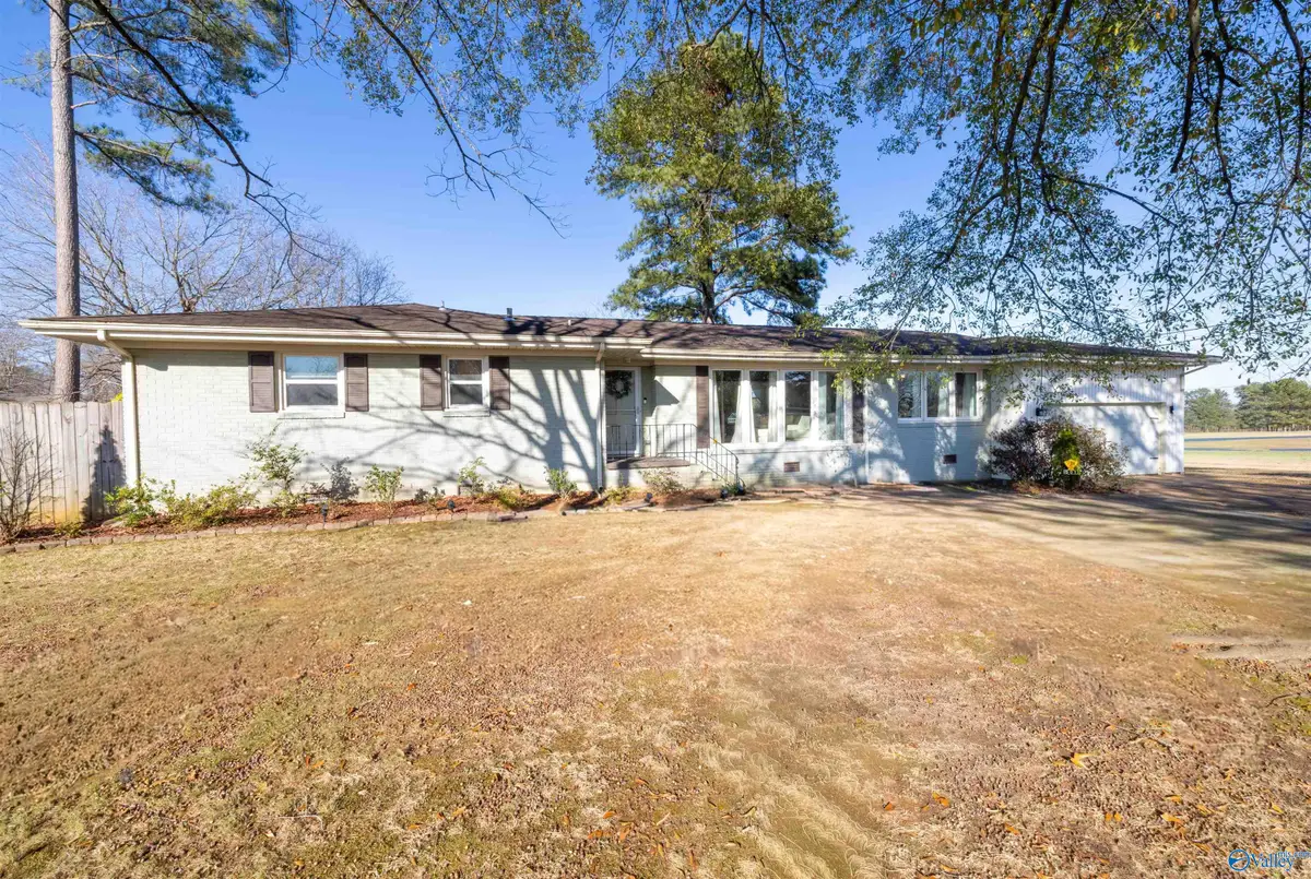 501 Pearce Street, Florence, AL 35633 - Image #1