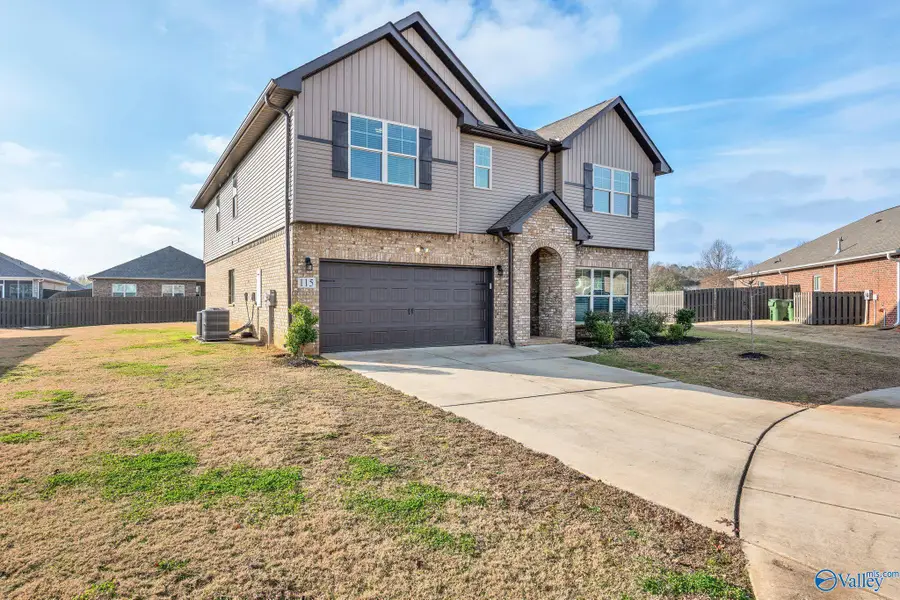 115 Pointe Haven Court, Huntsville, AL 35824 - Image #2
