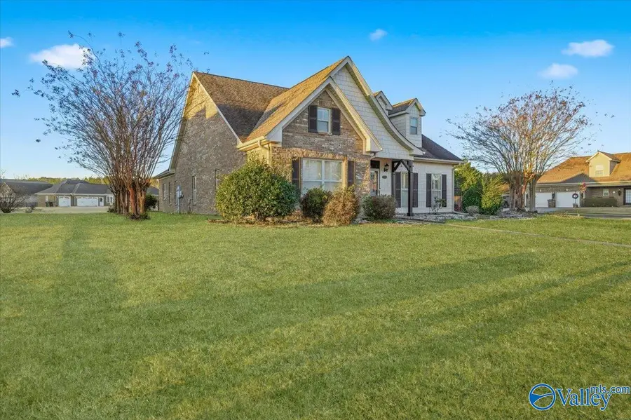 711 Appaloosa Lane Sw, Decatur, AL 35603 - Image #3