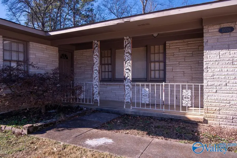 11026 Mcbride Drive Se, Huntsville, AL 35803 - Image #2