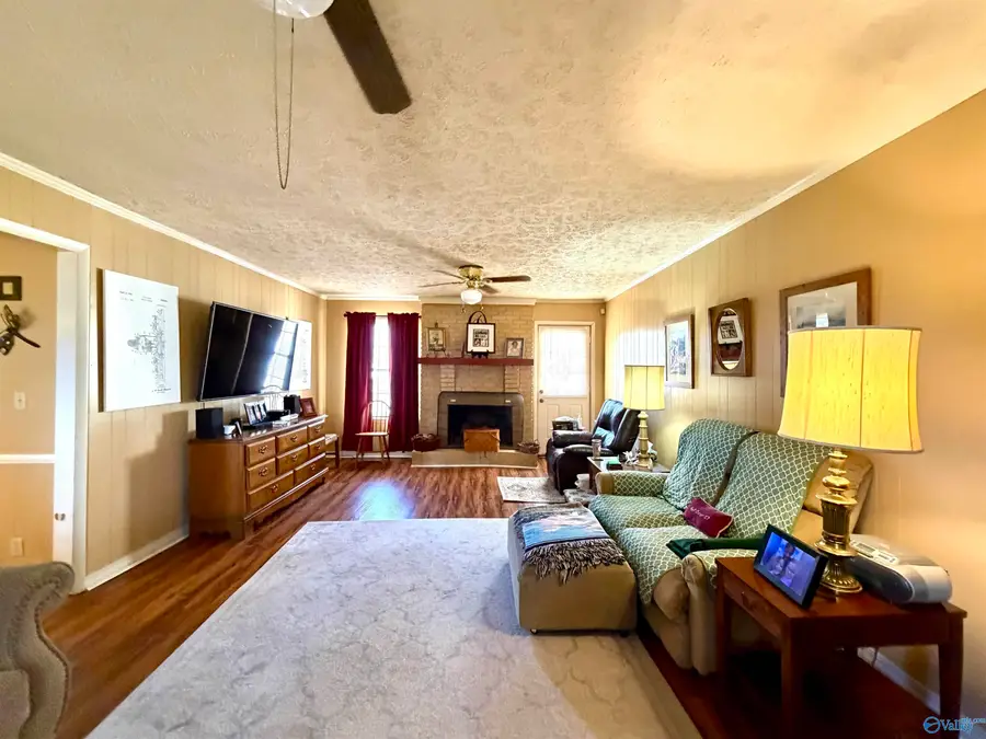 204 Seville Lane, Rainbow City, AL 35906 - Image #3