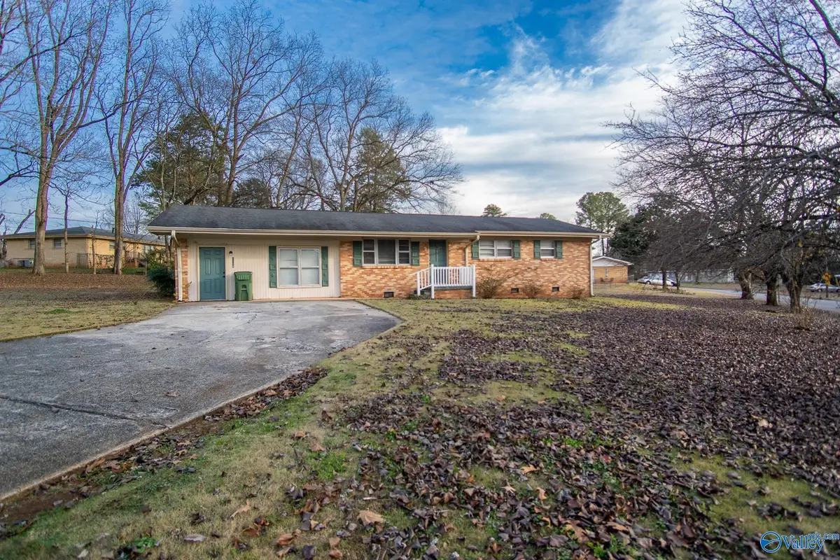 3104 Cumbress Circle Nw, Huntsville, AL 35810 - Image #1