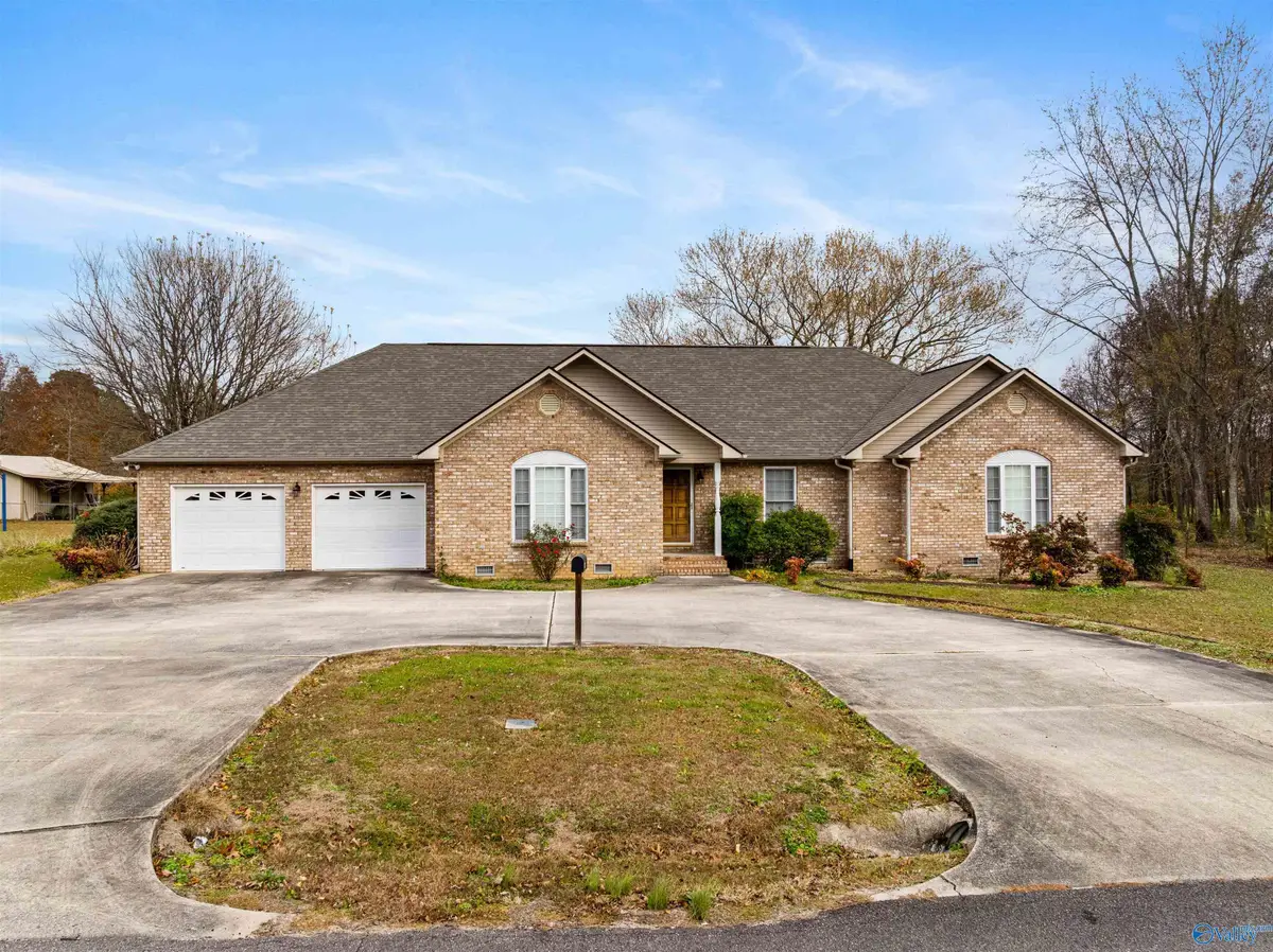 323 Fourth Ave, Rainsville, AL 35986 - Image #1