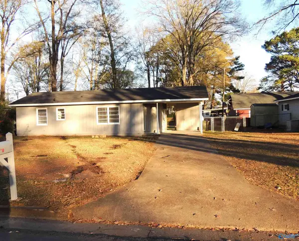 1406 20th Avenue Se, Decatur, AL 35601