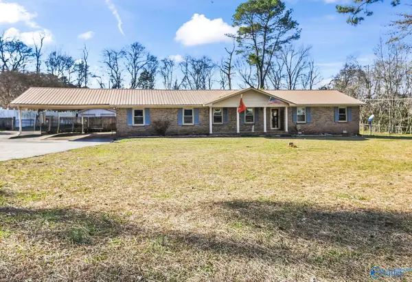 128 Hillside Drive, Huntsville, AL 35811