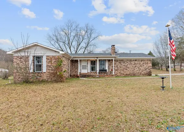 10 Pence Road, Somerville, AL 35670