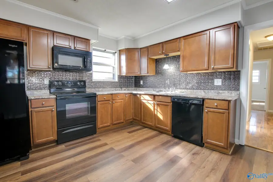 936 Spring Court, Decatur, AL 35603 - Image #2