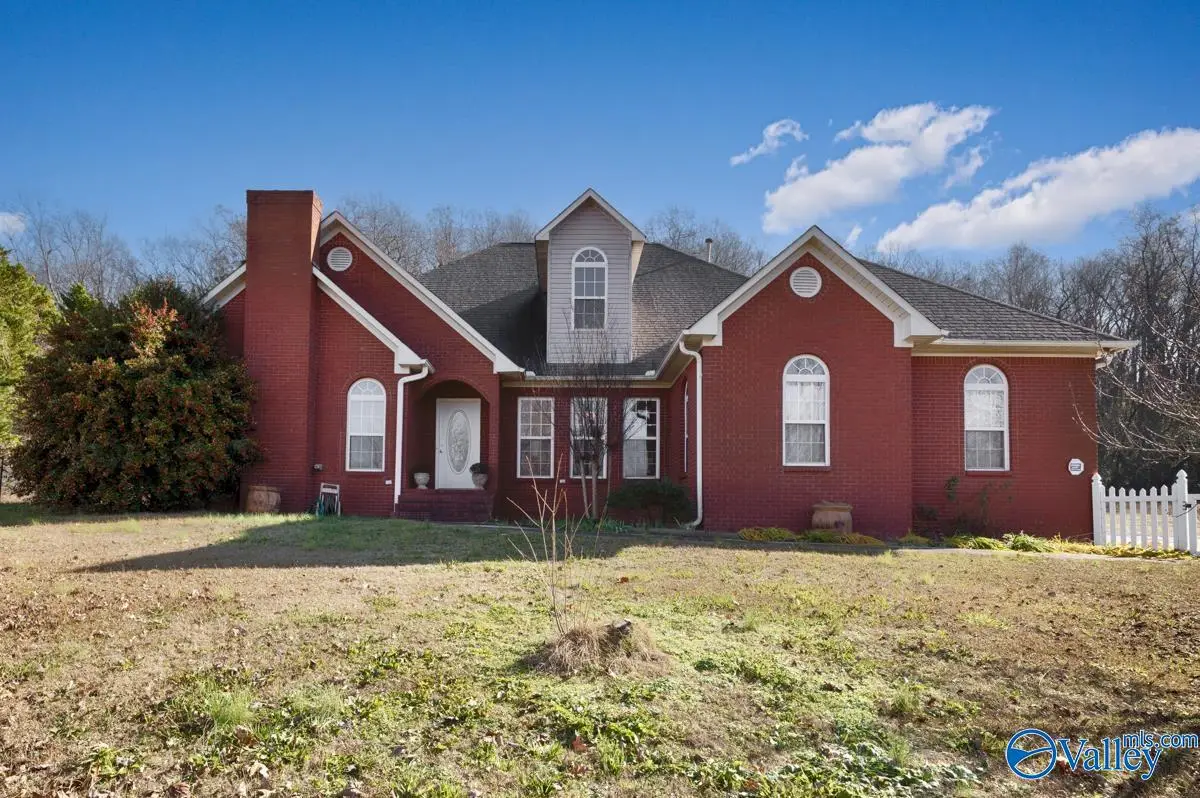 411 N Seneca Drive, Trinity, AL 35673 - Image #1