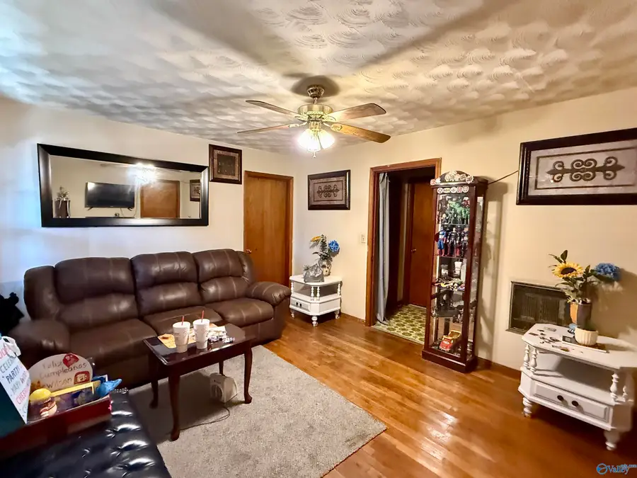 209 Gray Road, Albertville, AL 35951 - Image #3