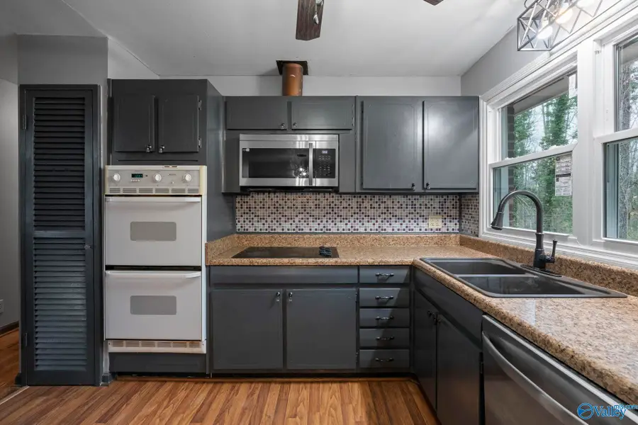 9527 Hemlock Drive Se, Huntsville, AL 35803 - Image #2