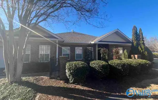 7 Valley Way Circle Se, Huntsville, AL 35802