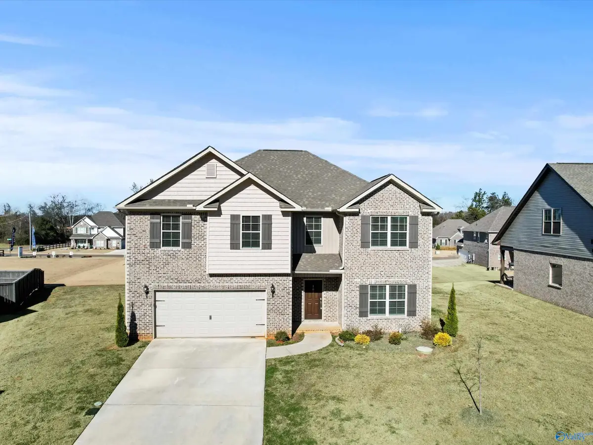 103 Rose Valley Drive, New Market, AL 35761 - Image #1